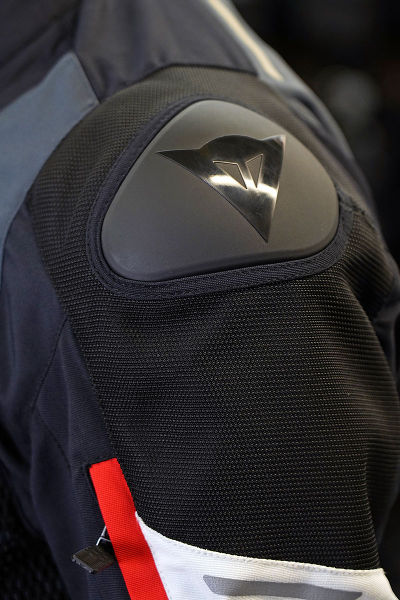 Dainese Carve Master 4 GTX jacket shoulder detail